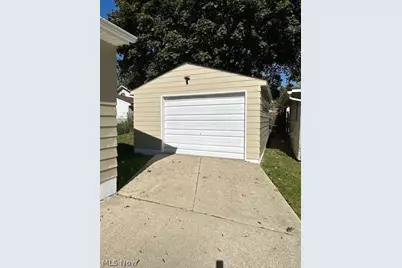 807 Albemarle Avenue, Cuyahoga Falls, OH 44221 - Photo 23