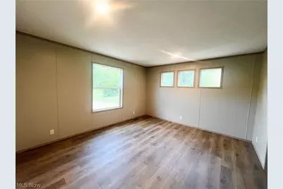1055 May Road, East Liverpool, OH 43920 - Photo 11