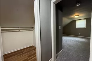 1045 Nome Ave, Akron, OH 44320 - Photo 15