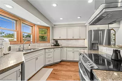 2732 Georgeanna Drive, Green, OH 44685 - Photo 13