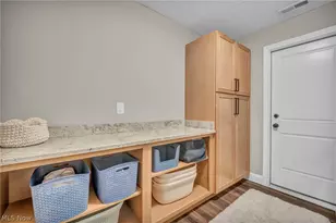 29345 White Rd, Wickliffe, OH 44092 - Photo 31