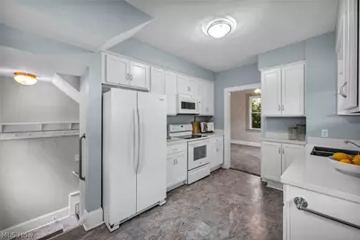 605 Saint Leger Avenue, Akron, OH 44305 - Photo 11