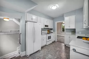 605 St Leger Ave, Akron, OH 44305 - Photo 11