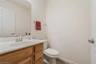 2489 Captens St NE, Canton, OH 44721 - Photo 25