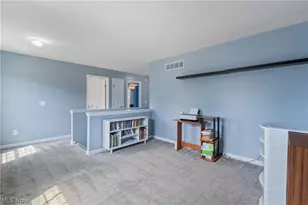 2489 Captens St NE, Canton, OH 44721 - Photo 23