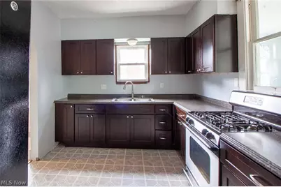 1869 Springfield Center Road, Akron, OH 44312 - Photo 9