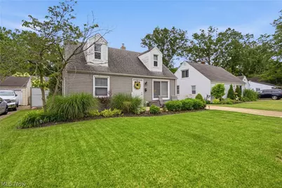 131 Forest Boulevard, Avon Lake, OH 44012 - Photo 3