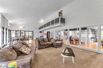 607 Castle Boulevard, Akron, OH 44313 - Photo 11