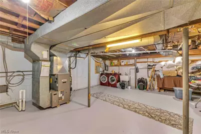 607 Castle Boulevard, Akron, OH 44313 - Photo 33