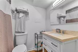 607 Castle Blvd, Akron, OH 44313 - Photo 23