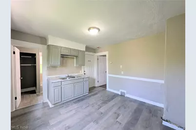12905 Griffing Avenue, Loveland, OH 44120 - Photo 7