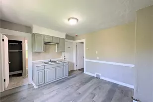 12905 Griffing Ave, Loveland, OH 44120 - Photo 7