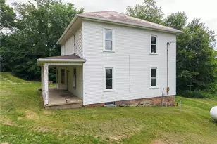 8528 State Route 250 SE, Dennison, OH 44621 - Photo 3