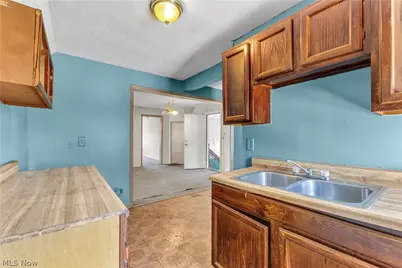 416 Washington Avenue, Lorain, OH 44052 - Photo 7