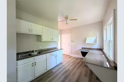 11302 Parkview Avenue, Loveland, OH 44104 - Photo 11