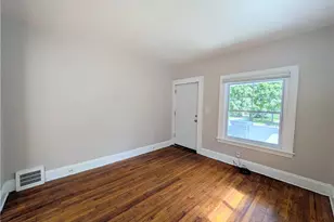 11302 Parkview Ave, Loveland, OH 44104 - Photo 9