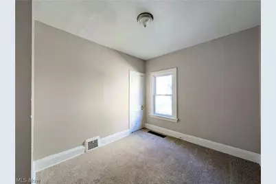 11302 Parkview Avenue, Loveland, OH 44104 - Photo 13