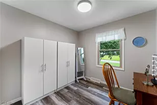 2371 Penny Ln, Austintown, OH 44515 - Photo 11