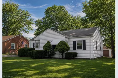 6601 Ridgeview Road, Mayfield Heights, OH 44124 - Photo 1