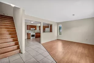 1543 Whitehall Blvd, Kent, OH 44240 - Photo 5