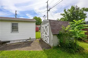 2400 40th St NE, Canton, OH 44705 - Photo 19