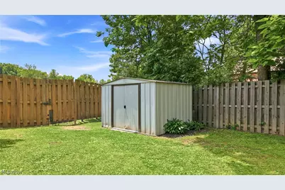 16728 Parkview Avenue, Lake Milton, OH 44429 - Photo 21