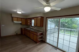 1385 Niagara Ave, Akron, OH 44305 - Photo 5