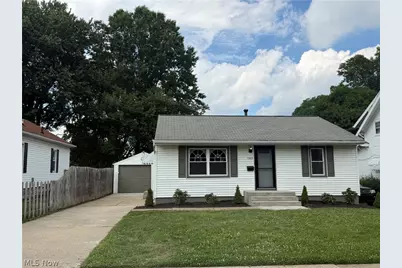 1385 Niagara Avenue, Akron, OH 44305 - Photo 1
