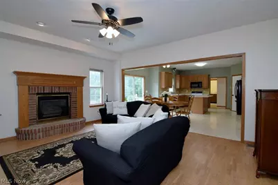 6967 Auburn Ridge Drive, Concord Twp, OH 44077 - Photo 9
