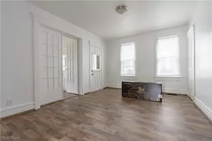 64 Diamond Ave, Barberton, OH 44203 - Photo 9