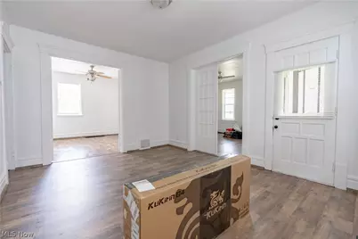 64 Diamond Avenue, Barberton, OH 44203 - Photo 11