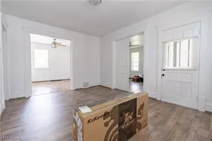 64 Diamond Ave, Barberton, OH 44203 - Photo 11