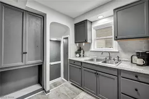 15907 Walden Ave, Loveland, OH 44128 - Photo 13