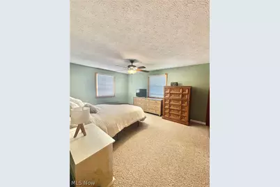 1407 W Valentine Circle NW, Canton, OH 44708 - Photo 7