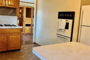1407 W Valentine Cir NW, Canton, OH 44708 - Photo 3