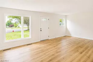 25445 Randolph Rd, Huber Heights, OH 44146 - Photo 3