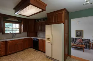 6282 Belvedere, Cambridge, OH 43725 - Photo 7