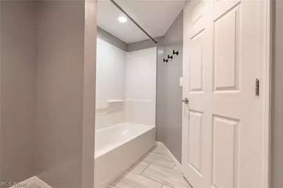 500 N Marion Avenue, Louisville, OH 44641 - Photo 33