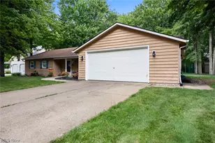 1135 Royal Dr, Amherst, OH 44001 - Photo 31