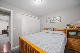 1135 Royal Dr, Amherst, OH 44001 - Photo 17