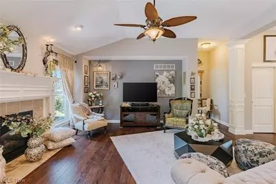 5423 Charleston Drive, Valley City, OH 44280 - Photo 9