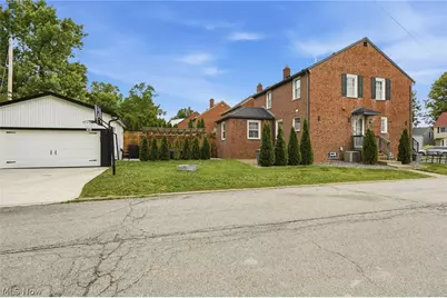2560 Milton Road, University Heights, OH 44118 - Photo 5