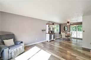 266 Jasper Ln, Medina, OH 44256 - Photo 3