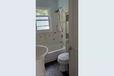 1663 Highview Avenue, Akron, OH 44301 - Photo 7