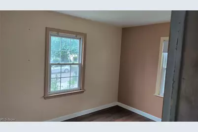 1663 Highview Avenue, Akron, OH 44301 - Photo 5