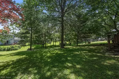 18765 Hearthstone Drive, Strongsville, OH 44136 - Photo 37