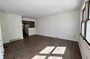3601 Beaumont Dr, Weirton, WV 26062 - Photo 3