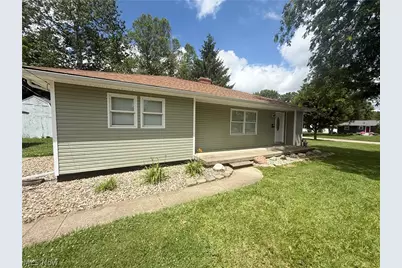 419 Dickson Street, Wellington, OH 44090 - Photo 3