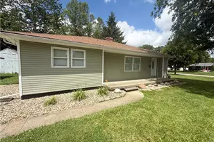 419 Dickson St, Wellington, OH 44090 - Photo 3