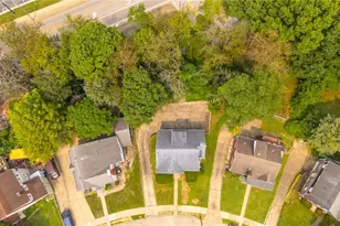 1496 Columbus Cir, Steubenville, OH 43952 - Photo 3